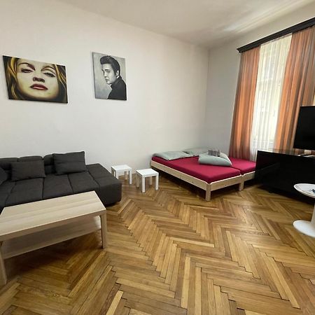 Minato Apartments Ostrava Center Екстер'єр фото