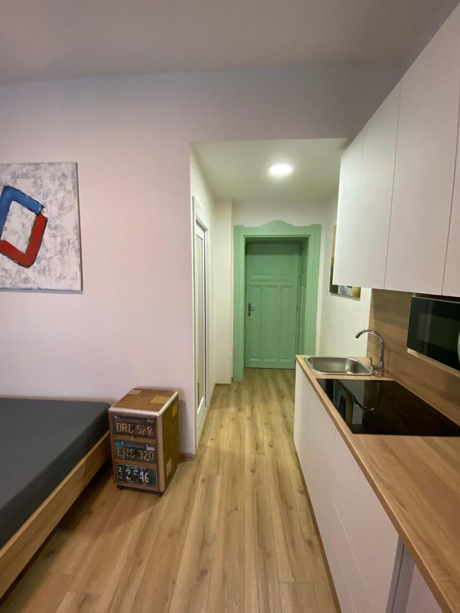 Minato Apartments Ostrava Center Екстер'єр фото